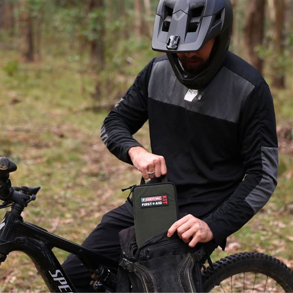 Survival First Aid Kit Slimline (CZ)