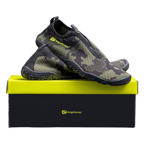 APEarel Dropback Aqua Shoes Camo Size UK10 (EU45)