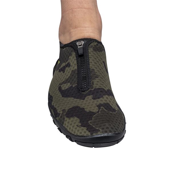 APEarel Dropback Aqua Shoes Camo Size UK10 (EU45)