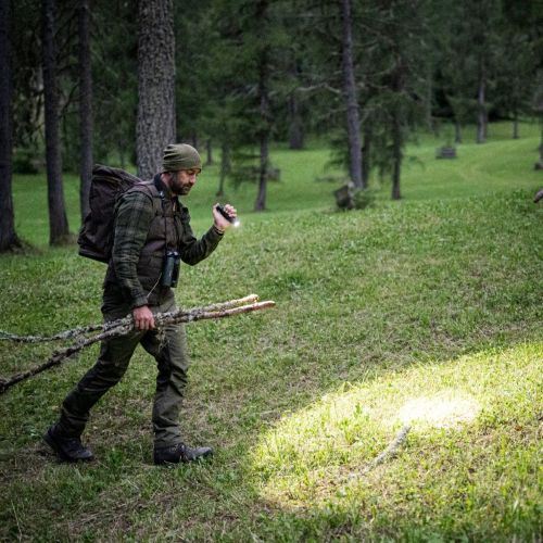 Taktická svítilna Ledlenser TAC6R + chytré příslušenství