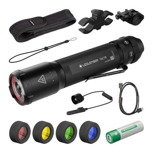 Taktická svítilna Ledlenser TAC7R + chyrté příslušenství
