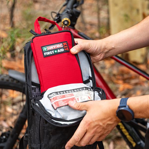 Survival First Aid Kit Slimline - Red (CZ)