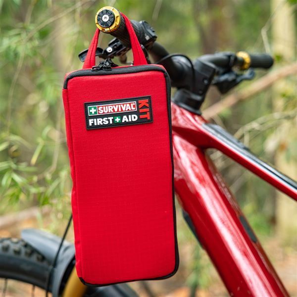 Survival First Aid Kit Slimline - Red (CZ)
